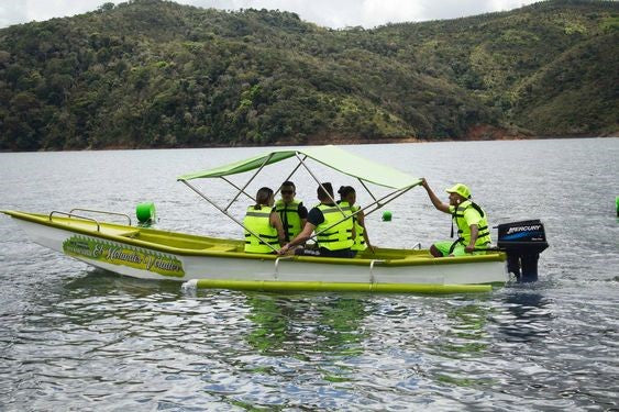 Bacalar Ponton Paseo en Lancha